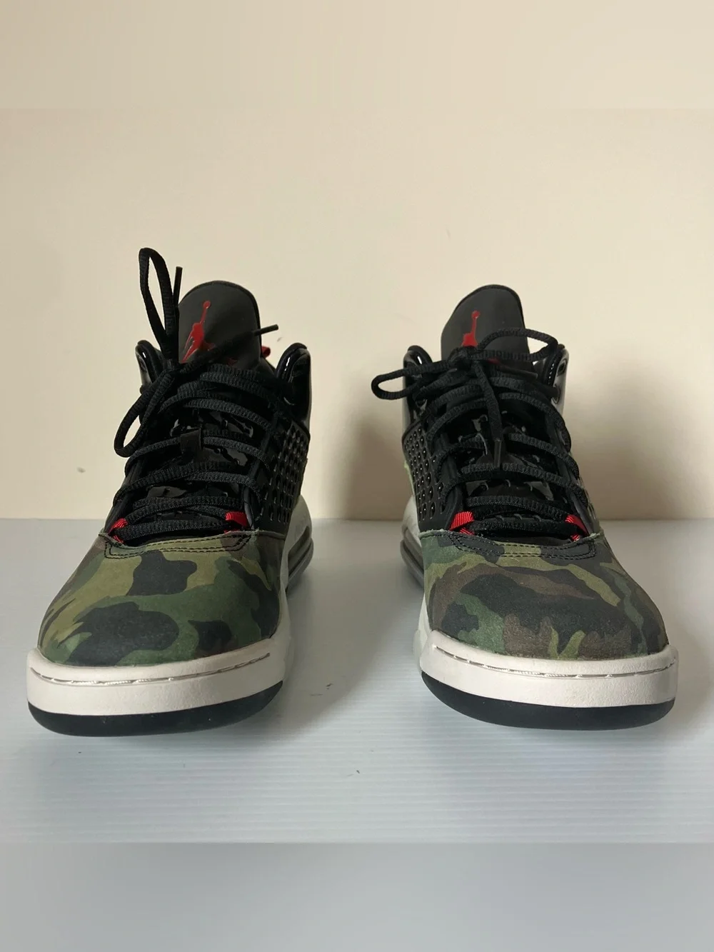 Men’s Jordan Maxin 200 Medium Olive Gym Red Black Camo Sneakers size 10.5 - Picture 4 of 10